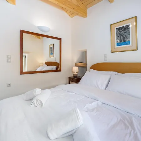 Aroania Suites Zarouchla Exteriér fotografie